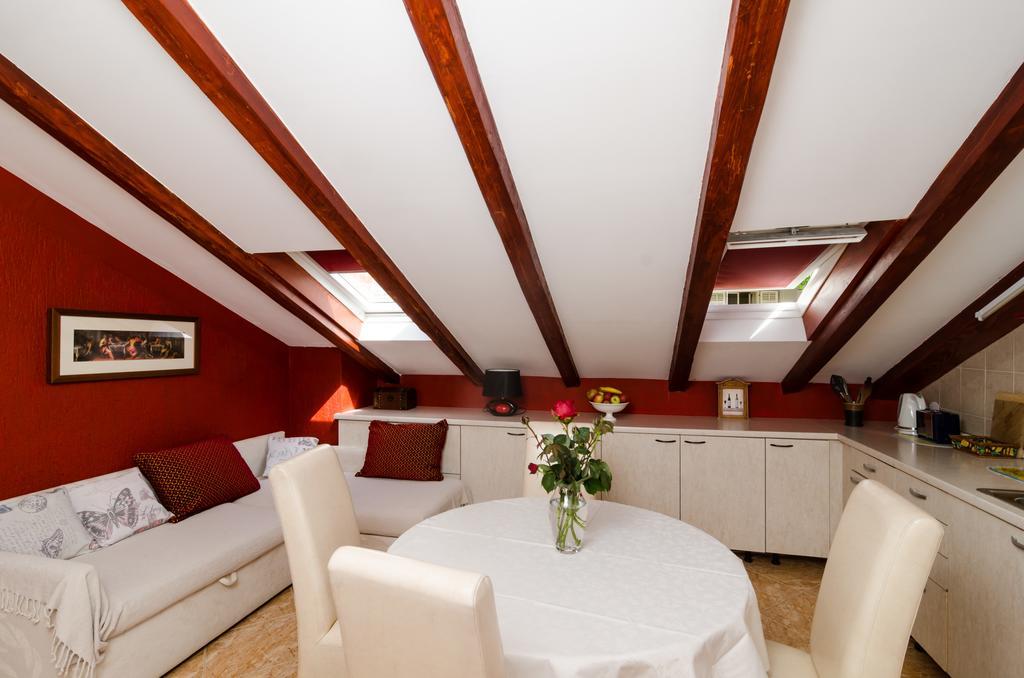 Apartment Mala Ana
